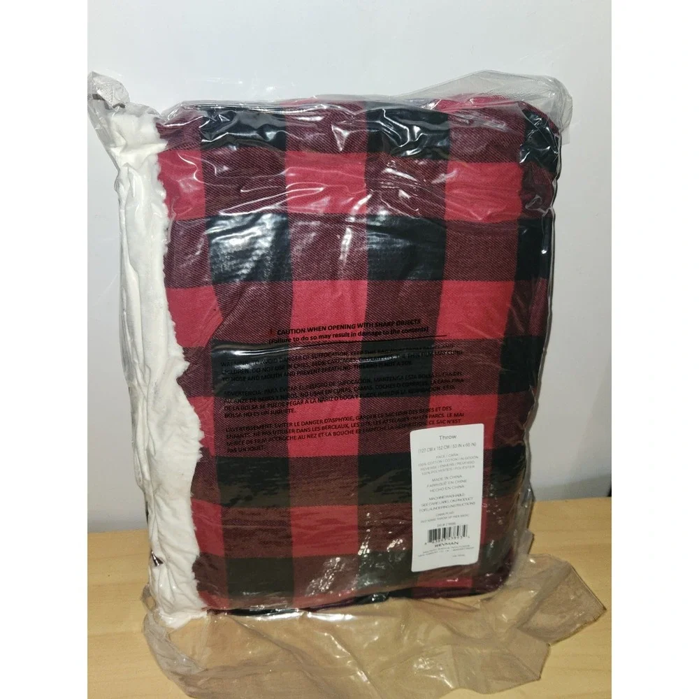 Eddie‎ Bauer~Cabin Plaid Red Sherpa 50x60